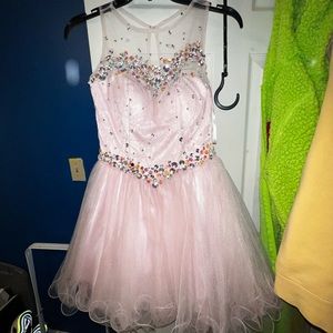 Light pink bejeweled dress. Eureka Fashion.